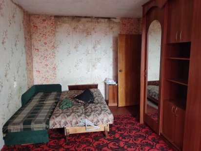 Здається кімната без хозяїв Чернігів