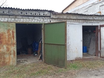Два капітальних гаража поруч Черкассы