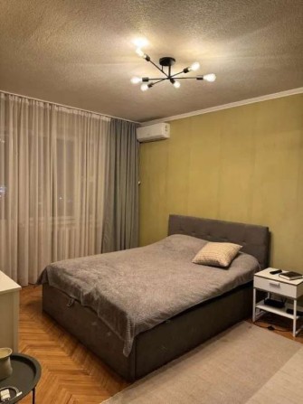 Продаж 2 к квартири пр. Червоної Калини 32 - фото 1
