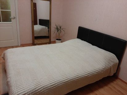 Посуточно, почасово 2-комнатная квартира на Дачном. Охтирка