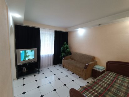 1 к Черемушки 7 больница чеки Каменское посуточно подобово Каменское