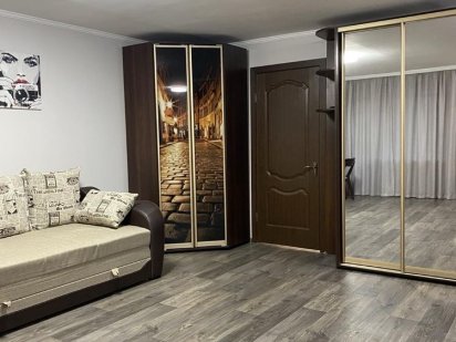 Здам посуточно 2-кімнатну квартиру Кам'янське