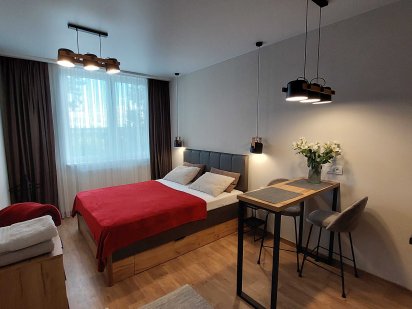 Нові апартаменти 2-к Центр Парковка Квартира подобово Family Estate Кам'янець-Подільський