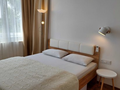 Апартаменти  Новий ремонт Центр Парковка Подобова оренда Family Estate Кам'янець-Подільський