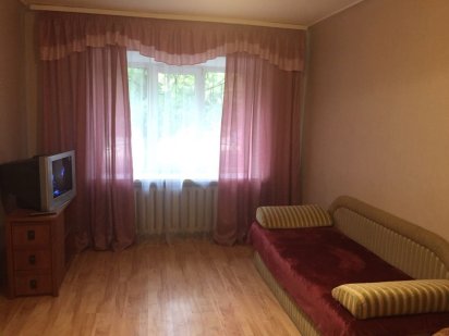 В Центре, 1-поверх, 5-спал. місць. Погодинно-Подобово Краматорск