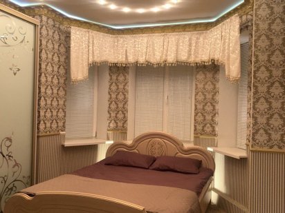 Здається подобово (почасово) трикімнатна квартира. Марганец