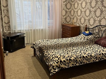 Подобова оренда 2 кім квартири на Парковій. Краматорск