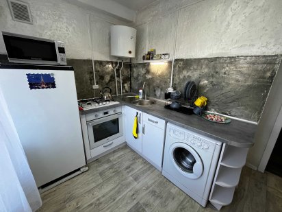 Подобово 1 поверх СВІТЛА посуточно квартира Слов'янськ