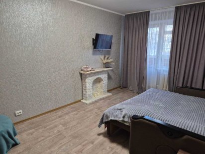 Здам подобово 1 кім. квартиру в Чугуєві ! Чугуев