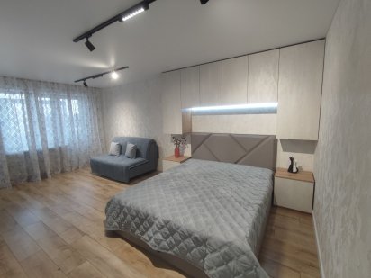 ЦЕНТР! Сучасна квартира-студія люкс подобово Кременчук