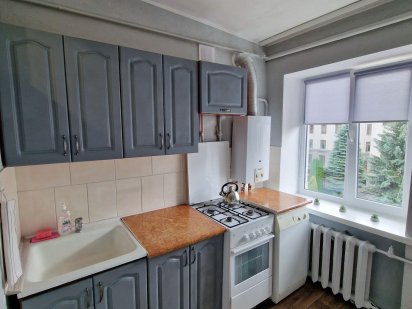 Центр 500 грн погодинно, 800 грн подобово, помісячно за домовленістю Луцк