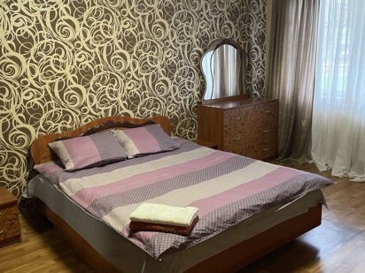 1к квартира почасово/посуточно 173 квартал СУТКИ 750! Кривий Ріг