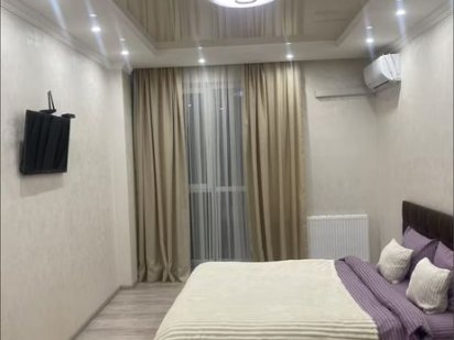 Комфортна 2 кім. новобудова в центі  міста ( Парк Шевченка) Черновцы