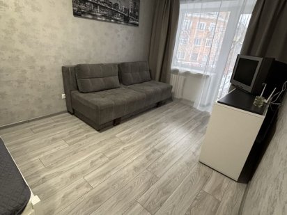 Центр, ,трц Київ, Зигіна, 5 школа подобово , власник Полтава