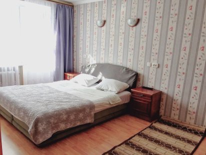 Вільна з 6.08. Для 1-4 людей,,  Проспект Незалежності 115, Формаркет, Черновцы