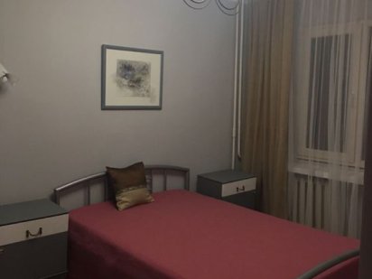 Центр - Здаеться  -кв . Р-н . Майдан Черновцы