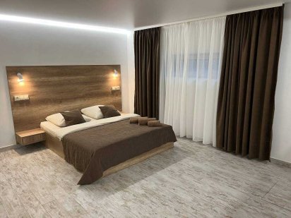 квартира подобово в центрі Ужгорода , все нове Ужгород