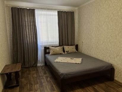 Посуточно. 2-х комнатная. Центр! Чернигов