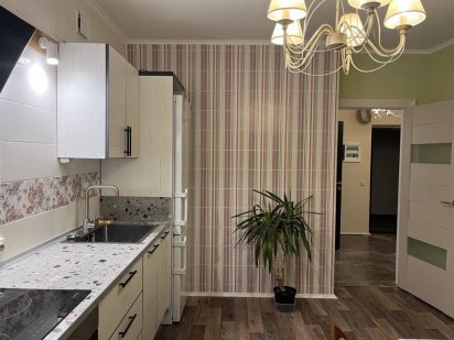 Здам подобово 2к квартира в центрі біля Драмтеатру. Черкаси