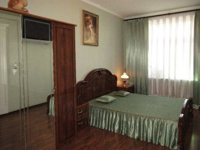 Здам подобово 2к квартиру на вул Соборна,  43 Винница