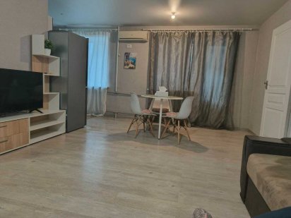 Посуточно квартира 2-комнатная Приднепровск Дніпро