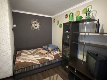 Красный камень,Коробова,4.15 мин. от Вокзала Дніпро