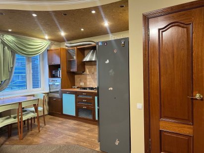 2к Мечнікова 18,Парус,Центр,метро Кловська 5 хв. Подобово Гулівер