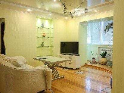 Простора 3-кімнатна квартира біля метро "Палац Україна" та "Либідська" Київ