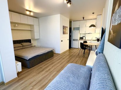 1к квартира студия с лоджией посуточно ЖК Комфорт Таун Київ