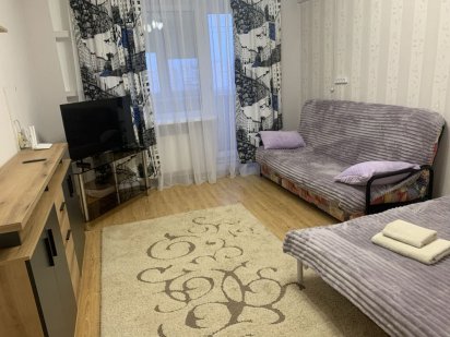 Аренда квартиры посуточно на Песках р- н магазин Бридж