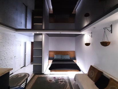 Посуточно и почасово на проспект Маяковского 4а квартира- студия Киев