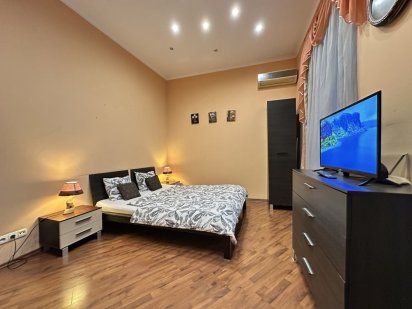 Квартира на Подолі Ярославська Контрактова пл Документи відрядження Киев