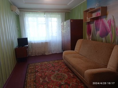 Сдам 1о.ком. квартиру р-н "Варуса" ост.АТК 500гр.