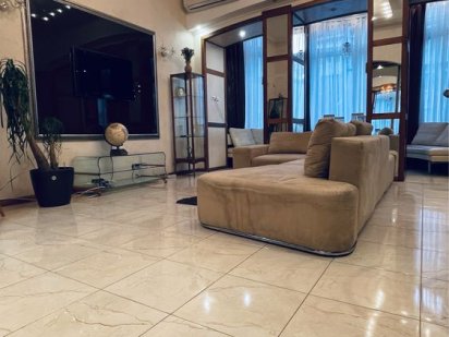 Велика люкс квартира подобово в центрі Києва,вул. Січових Стрільців 40 Київ