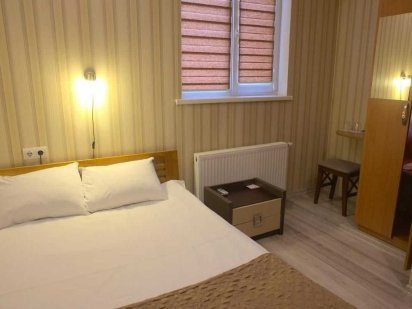 Комфортне житло біля м.Вокзальна: кімнати, апартаменти, ліжко-місця Киев