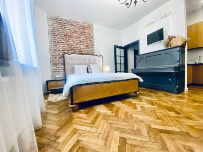 Подобово оренда квартира вільна центр Звітні документи 10 хв до жд Львів