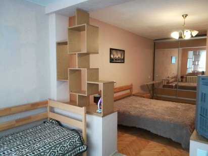 Двокімнатна квіртира, затишне розташування Львов