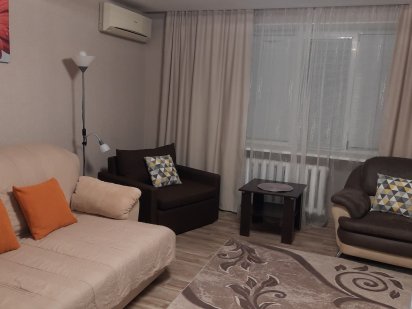 Сдаю 2к.кв посуточно Олега Ольжича 3д Миколаїв