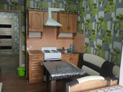 60 м. рядом со "Старым мостом". 10 мин. от во Дніпро