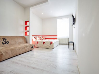 Подобова оренда  Оперний 1хв удатного5/1. Центр Львів