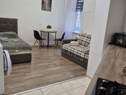 Вільна, подобова оренда квартири  Львів центр, Форум, Львів