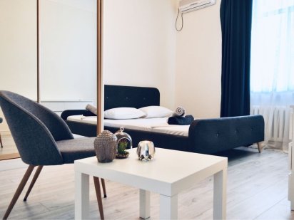 Подобова оренда світлої 2к квартири. Центр. ТРЦ Гулівер. Шовковична 38 Киев