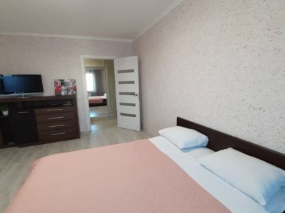 1 ком посуточно  Теремки метро 5мин. Глушкова 9E. Голосеевский р-н Київ