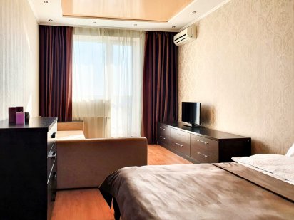 Люкс 1к квартира метро Победа Алексеевка Smart TV Харків