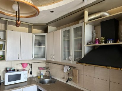 Сдам посуточно ,6 раздельных ,метро ,Основянский район Харьков