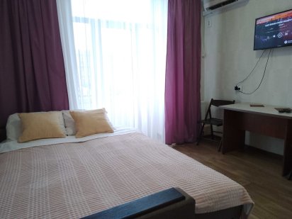 Квартира с балконом возле ТРЦ Никольский Харків