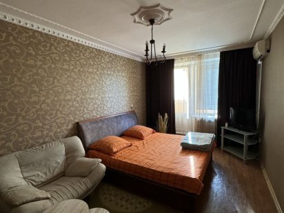 Посуточно, почасово. 1-ком Салтовка Подобово, ЦНАП Харьков