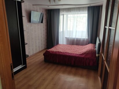 Посуточно квартира на Салтовке( Героев Труда) Харьков