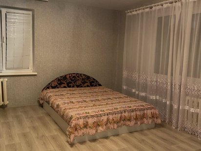 Квартира подобово Вараш