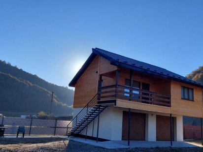 Відпочинок в Карпатах з басейном теплим Міжгір'я  будинок оренда житла Межгорье